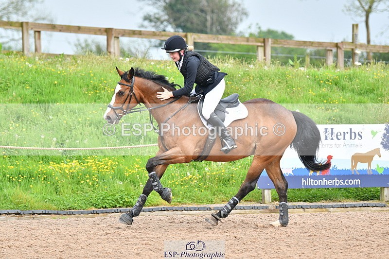 240518A-160330-02168 - Cls 7+8, 90cm and 1m