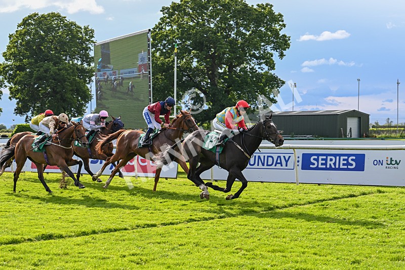 160624-Race 6-Letsbefrank-9215 - Race 6