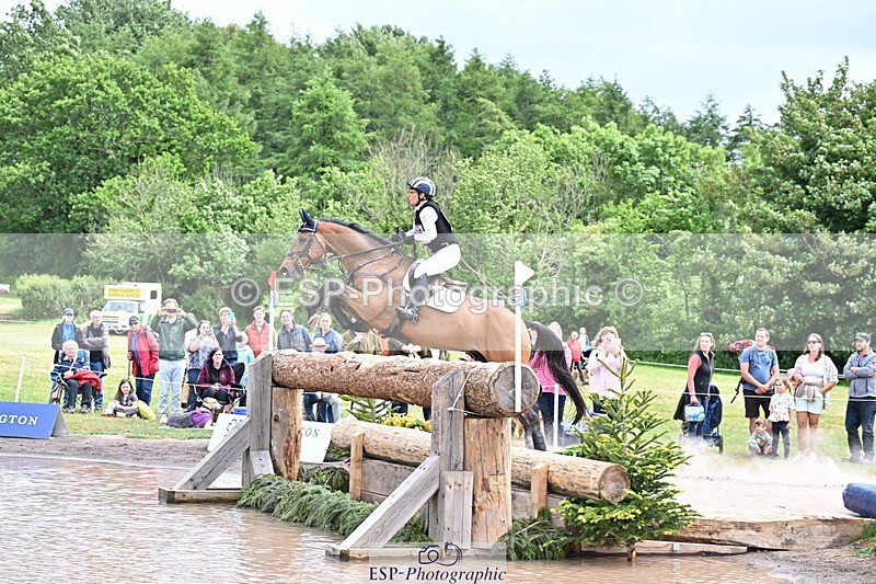 250525A-142245-16453 - D-476-Caroline.Powell-TIK.TOK