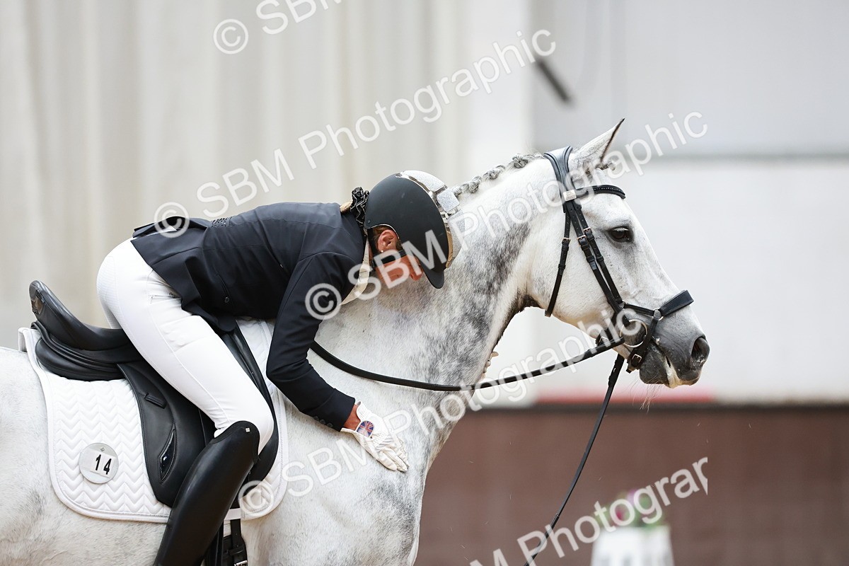 SBM_010047 - Class 6b - Novice 6 - 12.40-13.43