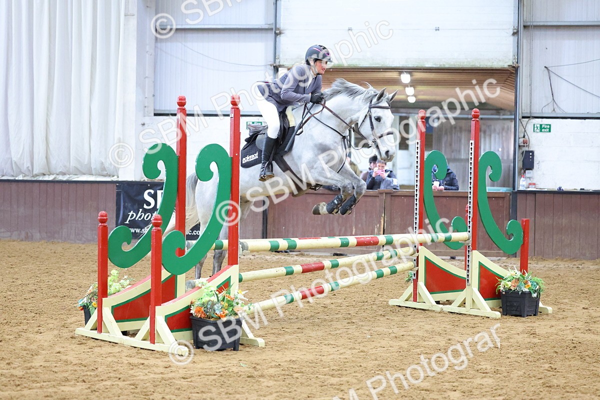 SBM_009572 - Class 20 - Senior British Novice/ 90cm Open - First Round (0.90m)