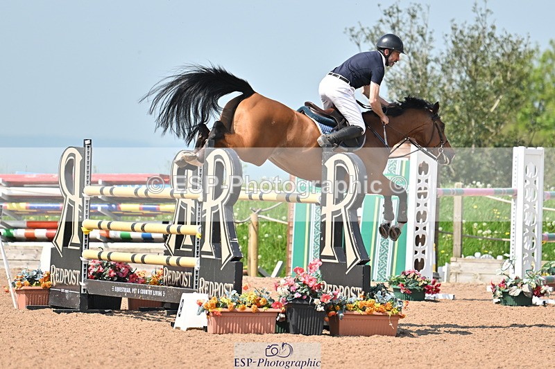 240512A-110525-17476 - Cls 48 National 1.30m Open