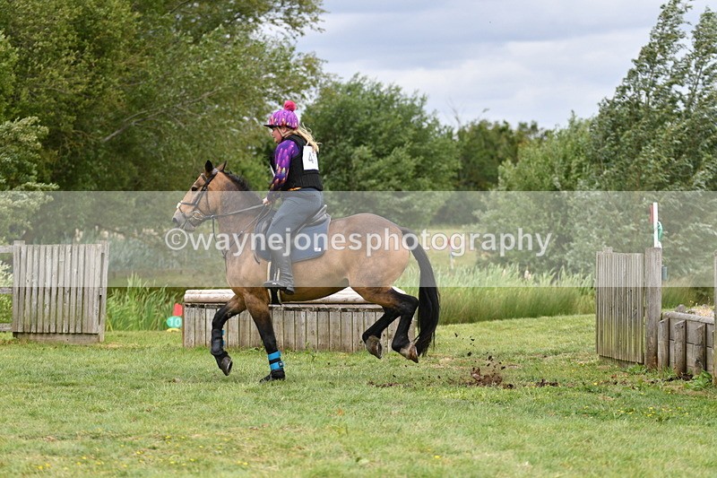 WJ5_3817 - Class 6 80cm