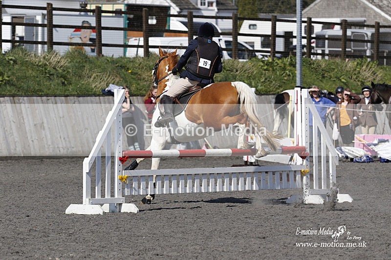 _EST1271 - Bourne Valley Riding Club Winter Showjumping 27/03/22
