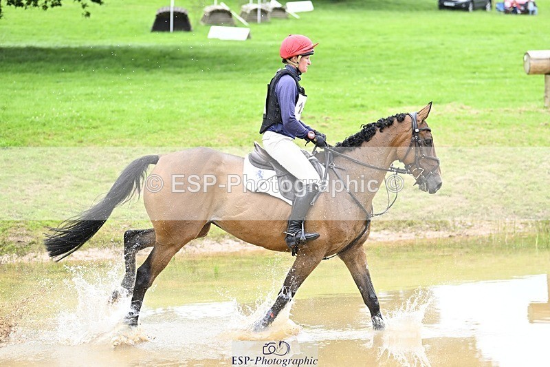 240803-122102-03997 - 120-Rosie_Bradley-Hole-BROADSTRUTHER