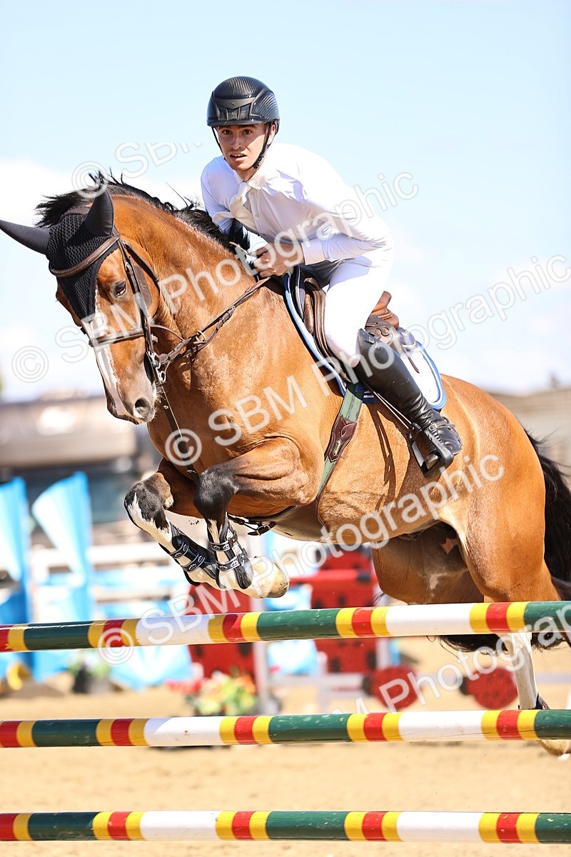 SBM_015672 - Class 16 - Senior foxhunter - 1.20m Open