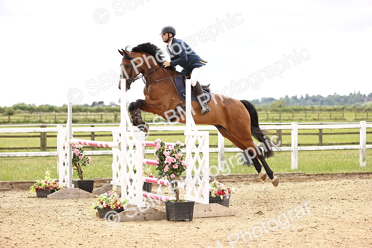 SBM_007664 - Class 19 - Senior Newcomers - 1.10m