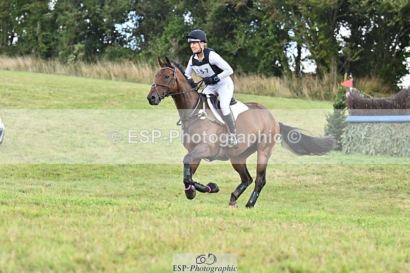 250831-103018-06340 - L-557-Rebecca.Howard