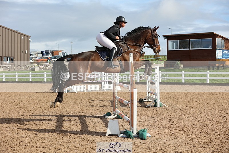 240223A-114014-00925 - Cls 4 Snr 1.05m Open