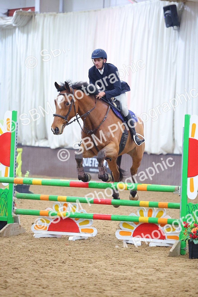 SBM_008511 - Class 21 - Nupafeed Supplements Senior Discovery/ 1m Open - First Round (1.00m)