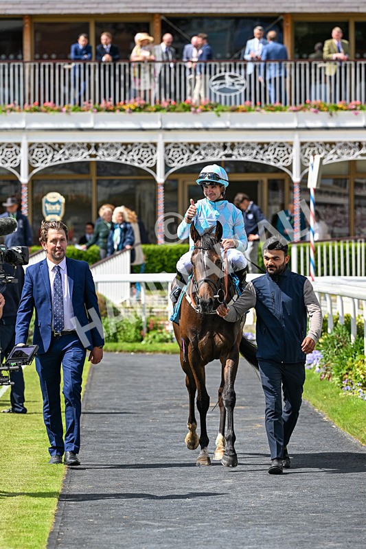 120626-Race 3-Bintaryana-7370 - Race 3 15.00pm British EBF Fillies' Handicap
