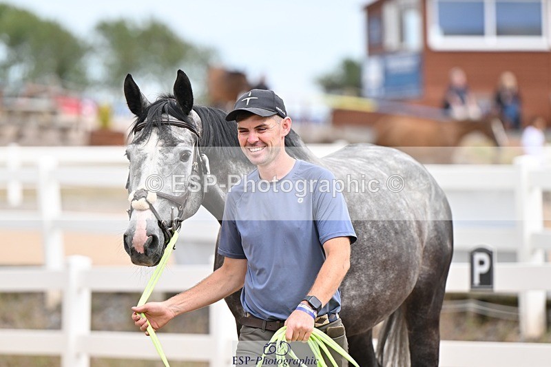 250716-162026-02584 - Trot Up 3.30 to 4.30