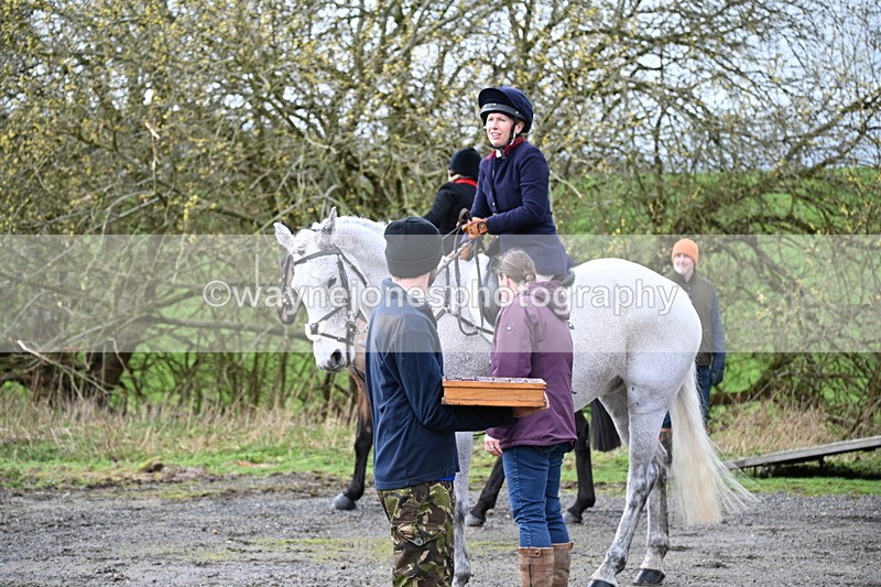 WJ6_8524 - Meet & Line One