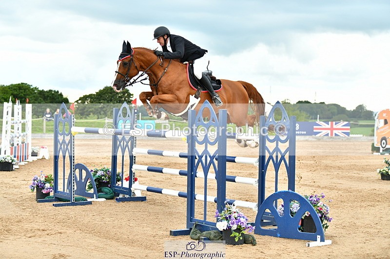 230720A-160510-04171 - Cls 9, 2 Star Big 1.40m Start to break