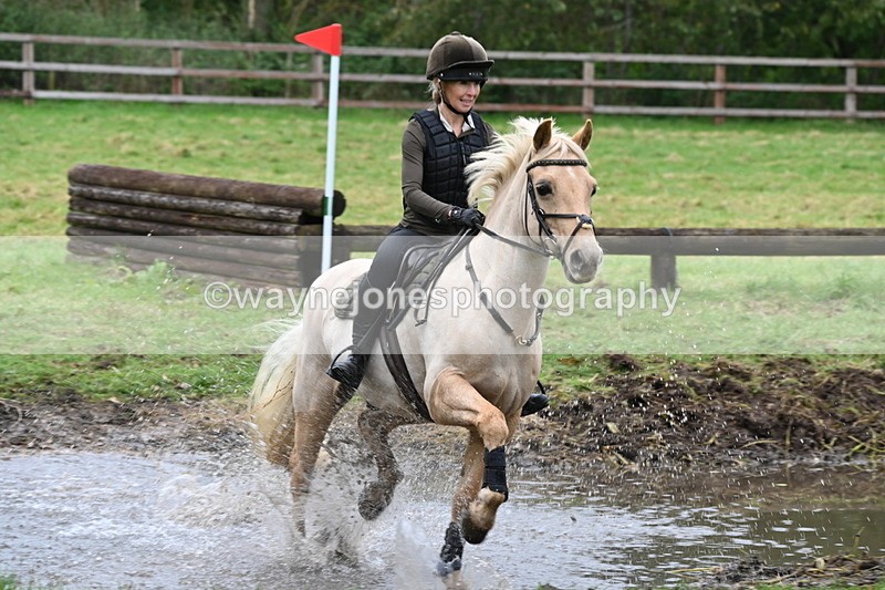 WJ6_7266 - Time at Photographer 13:23 to 13:49