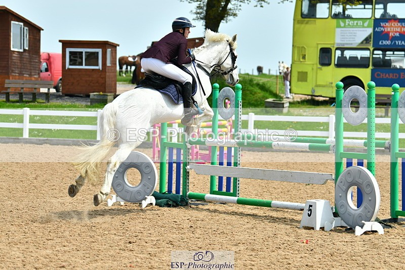 230514A-134256-03031 - Cls 25 Pony Foxhunter & 1.10m Open