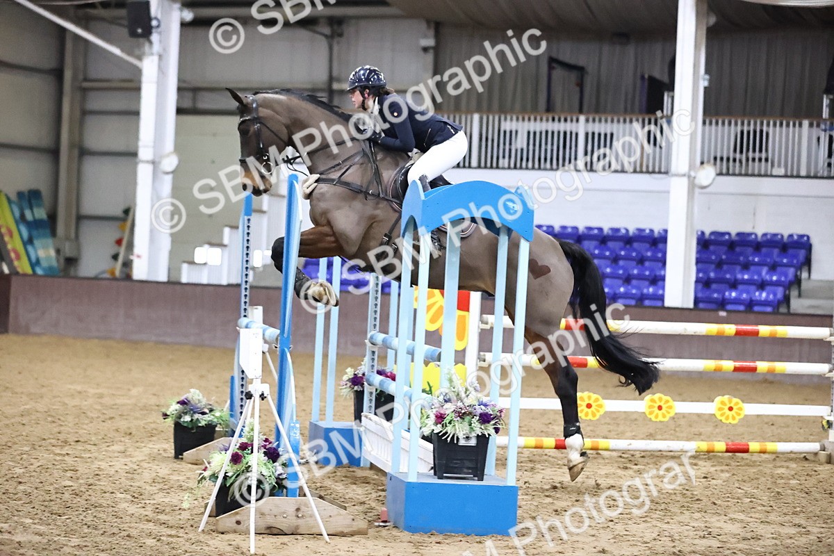 SBM_005308 - Class 17 - Senior Newcomers 1.10m