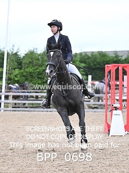 BPP_0698 - CLASS 8 Senior Newcomers/ 1.10m Open