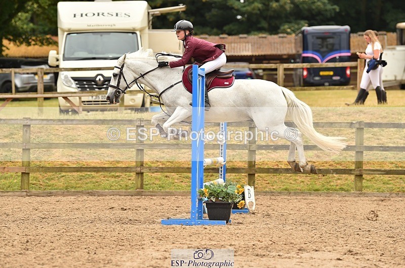 230618-142300-12902 - Cls 25 Pony Foxhunter & 1.10m Open