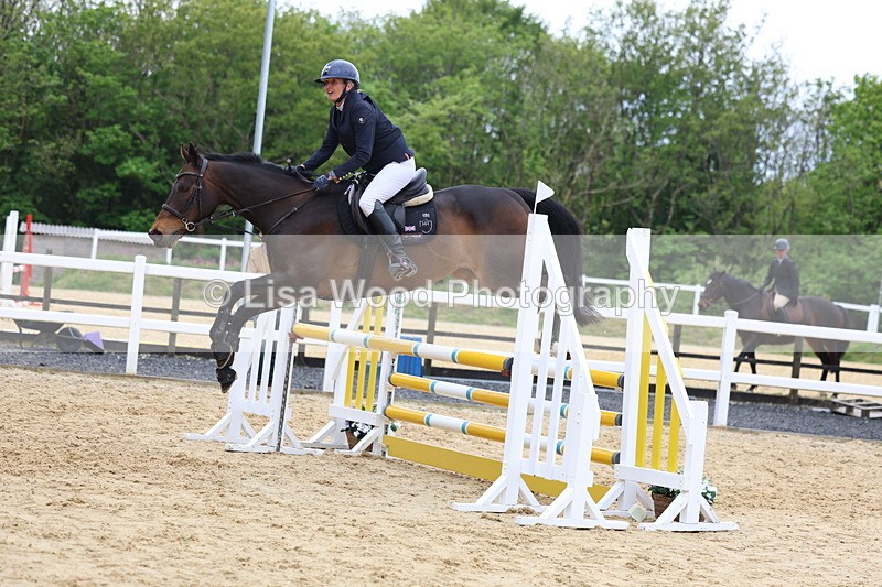 3E7A6476 - Class 4: Senior British Novice/90cm open