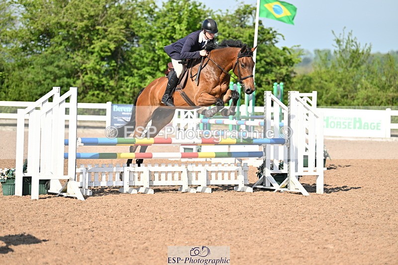 240509A-091804-00089 - Cls 1 British Novice and 90cm Open