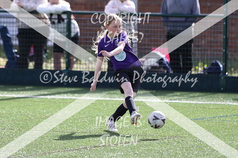 1DX30080 - Sat 13th U9 Girls