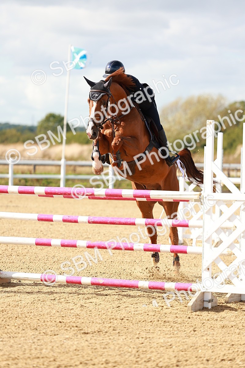 SBM_001866 - Class 5 - Senior Foxhunter - 1.20m
