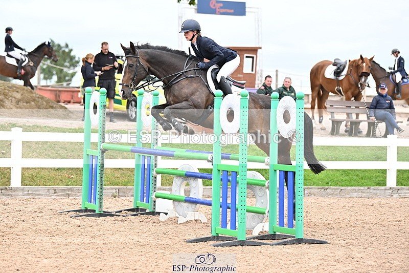 250820B-131905-00754 - Cls 4 Newcomers and 1.10m Open