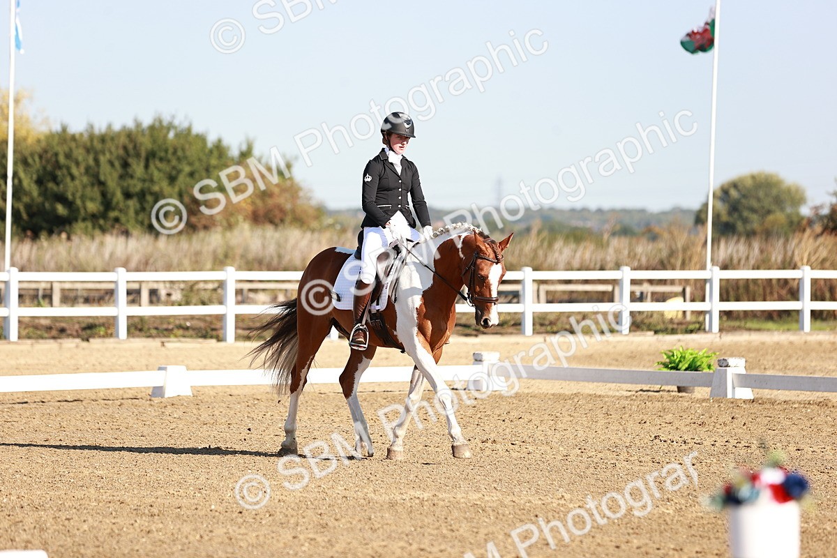 SBM_004218 - Class 12 - Novice 5 - 9.07-10.10