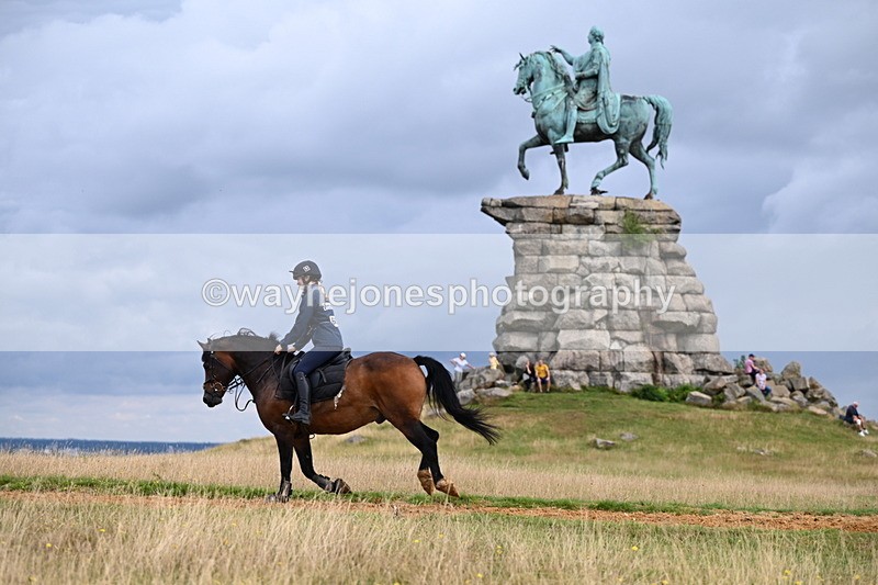 DSC_4738 - Time at Statue 11:10 to 11:42