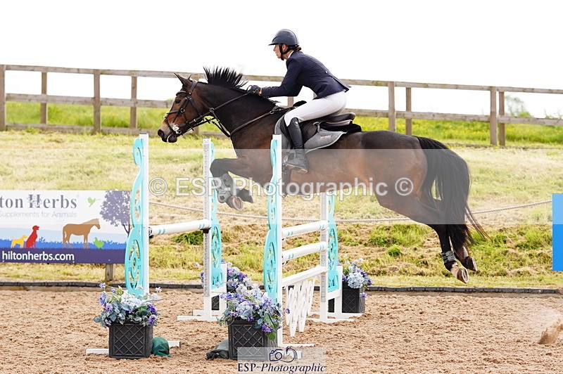 240526A-110142-07705 - Cls 26 Chard Equ 1.05m and 1.10m Grand Prix