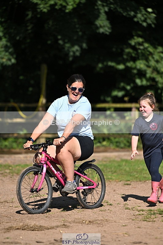 240729B-092506-01781 - Monday Stable Shots