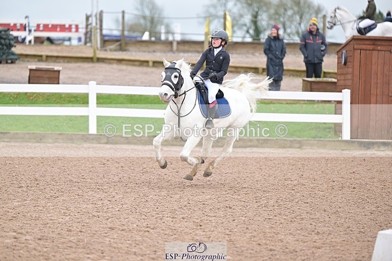 251116-113827-01262 - Cls 5 Pony Discovery and 90cm Open