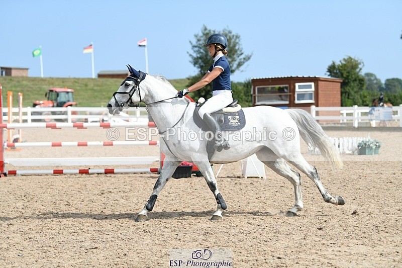 250725-162243-03897 - Cls 10 1.05m Amateur Quali