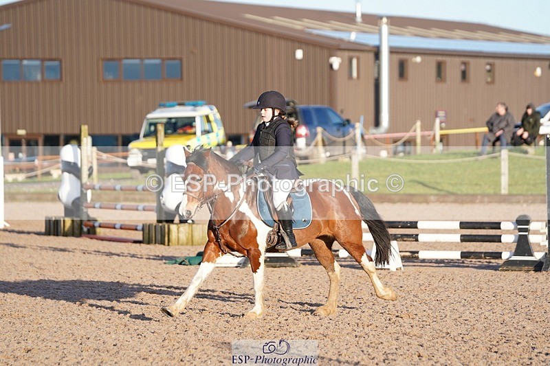 250125-100758-00897 - Clear Round 40cm and 50cm