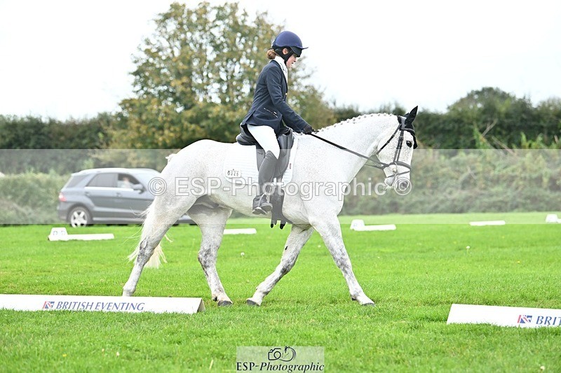 241024-122845-02753 - 326-Eloise.Hawtin-TULLIBARDS.CLONEENAGH.TED