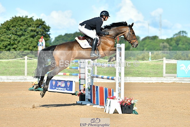 230720A-092557-01698 - Cls 1, 2 Star Small 1.30m