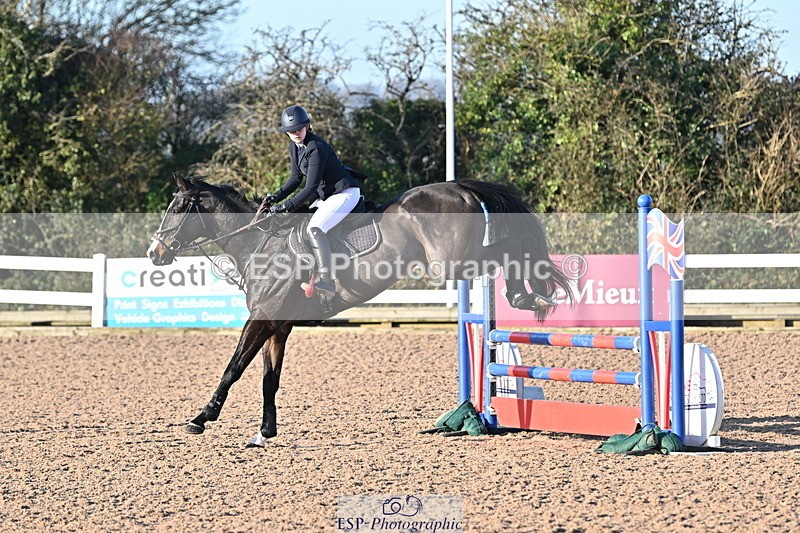 241113A-093603-00048 - Cls 01A&B Brit Nov & 90cm Open