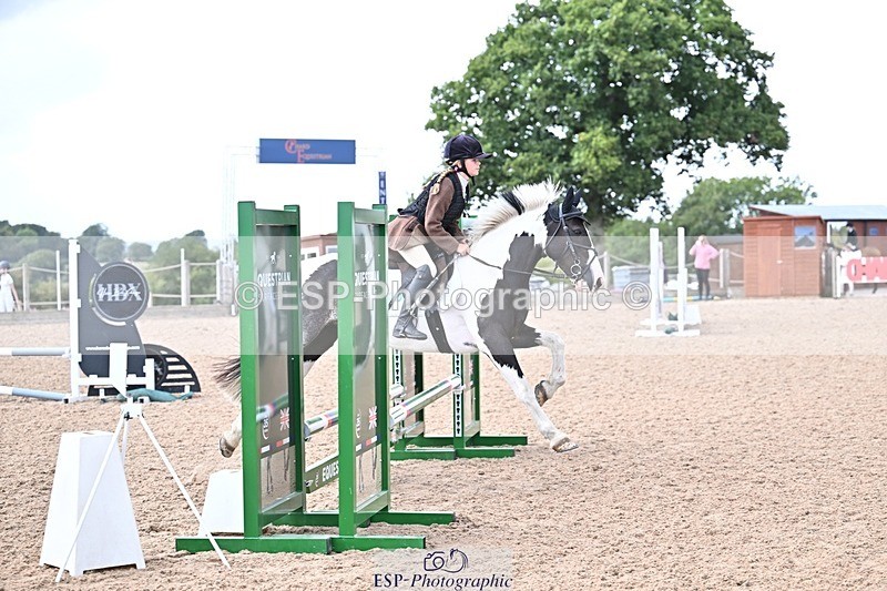 250826-153124-00131 - Clear Round and 60cm