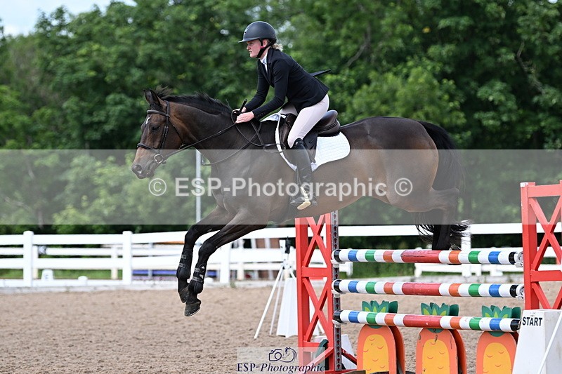 240619A-143910-00688 - Cls 4 Snr Newcomers and 1.10m Open