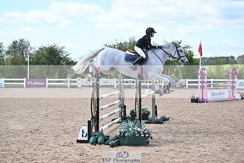 240418A-134818-03601 - Cls 13, 1 Star Bronze Tour 1.10m