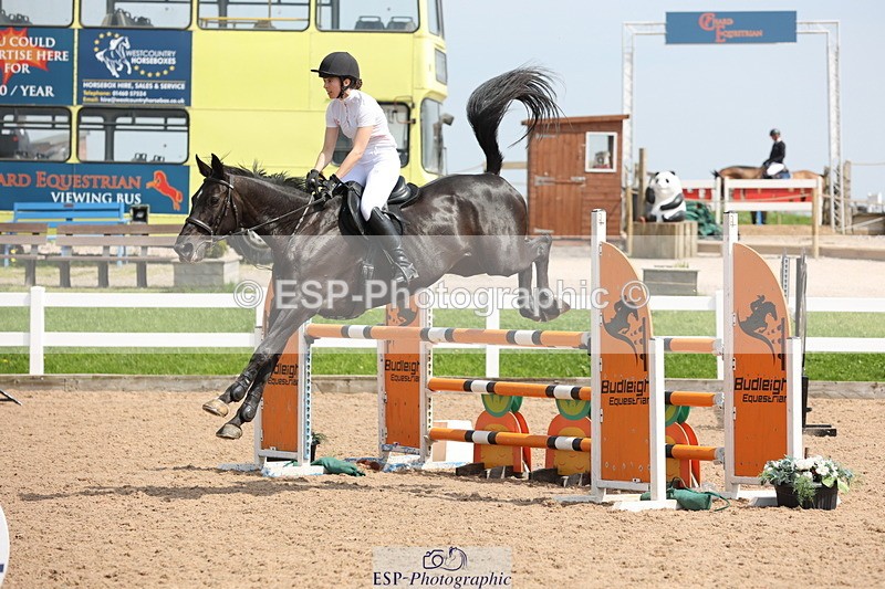 240510A-142715-07650 - Cls 17 1.05m National Am Quali