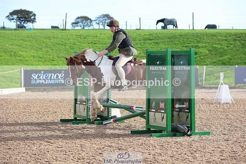 251025-103258-00916 - Cls 21+22 Club and Schools 60cm