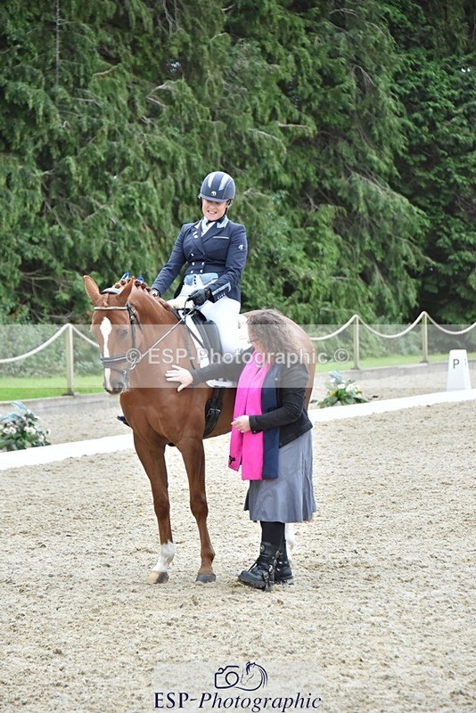 230813-181954-08821 - Medium Silver Presentations