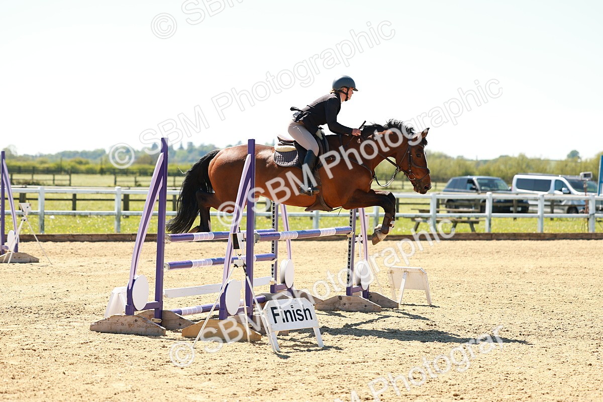 SBM_001375 - Class 4 - Senior Newcomers 1.10m