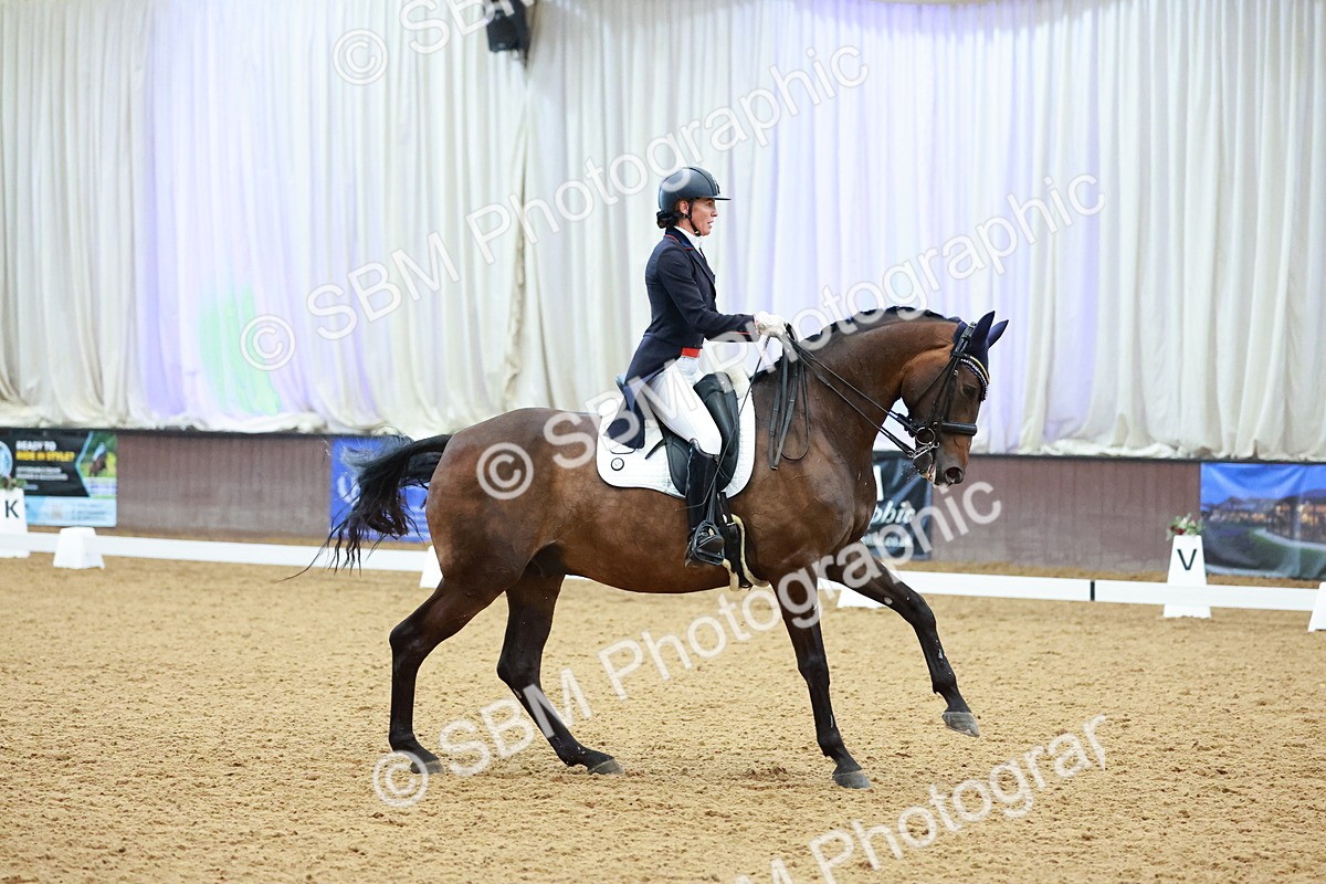 SBM_007980 - Class 9 - FEI INT II - 16.54.17.57