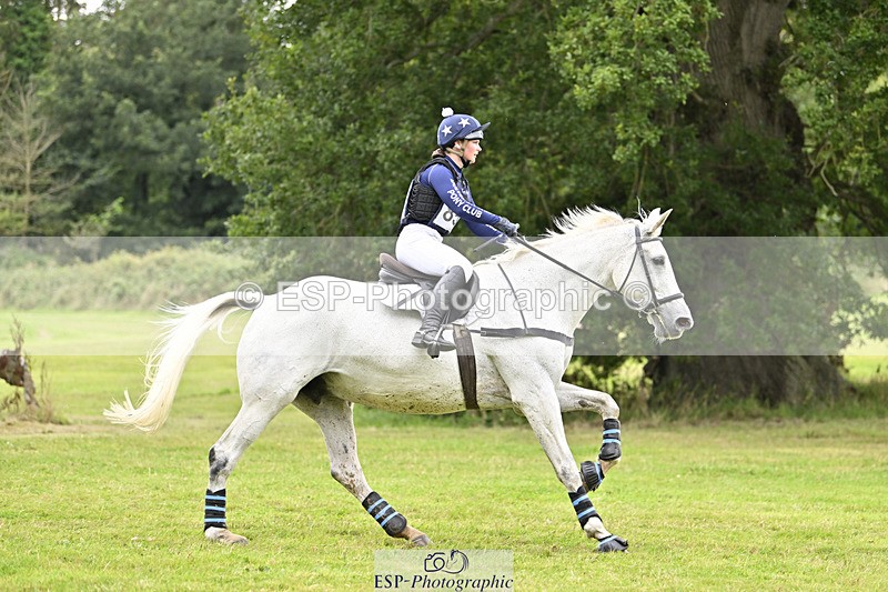 240825X-143904-34884 - 80cm XC 14.30 to 15.30