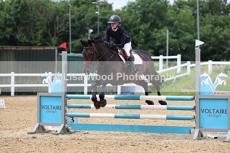 3E7A6417 - Class 4: Senior British Novice/90cm open
