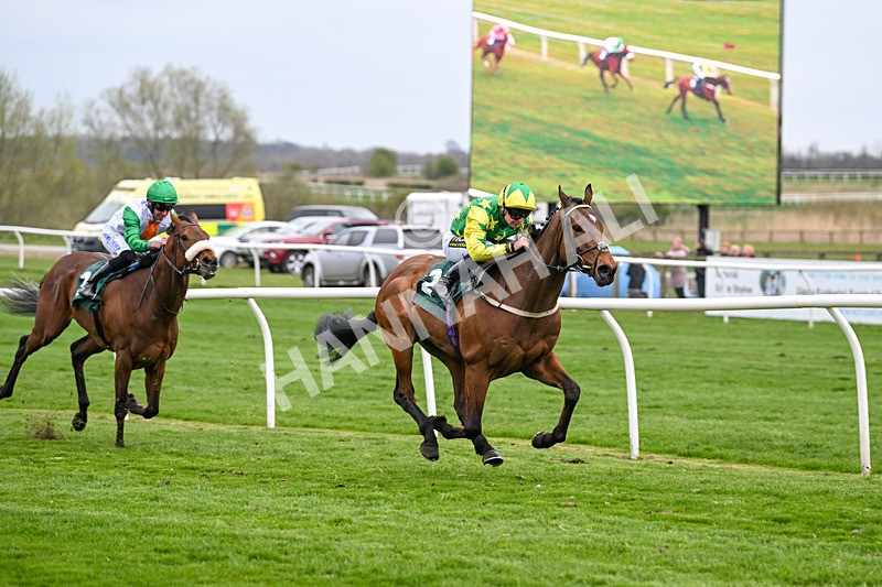 090425-Race 6-Green Pursuit-0207 - Race 6