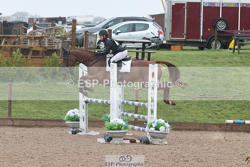 250418-095131-00543 - 065-Amy.Tough-FLYING.ORANGE